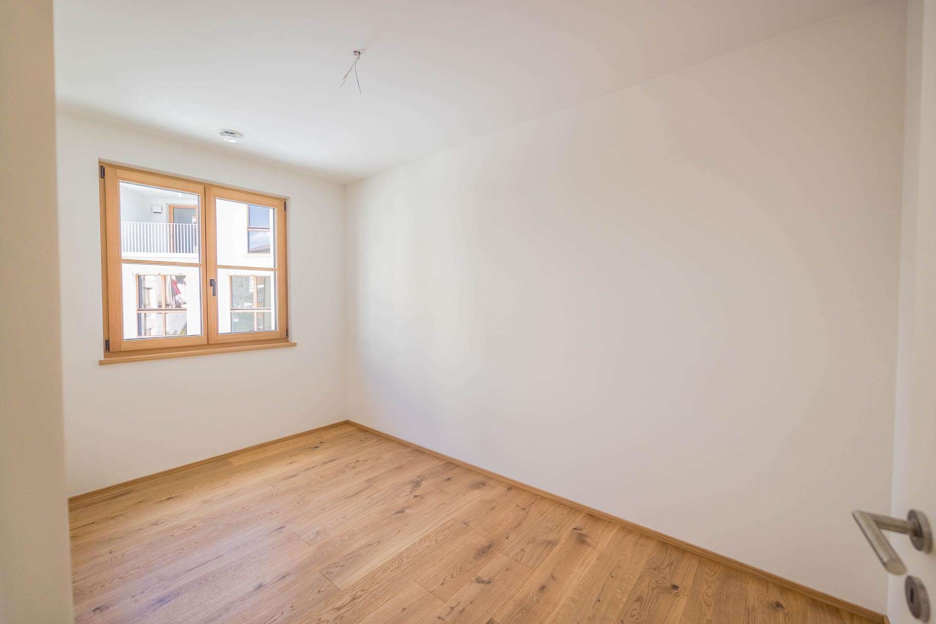 13_xRzsaXB Four Room Apartment – Montagna