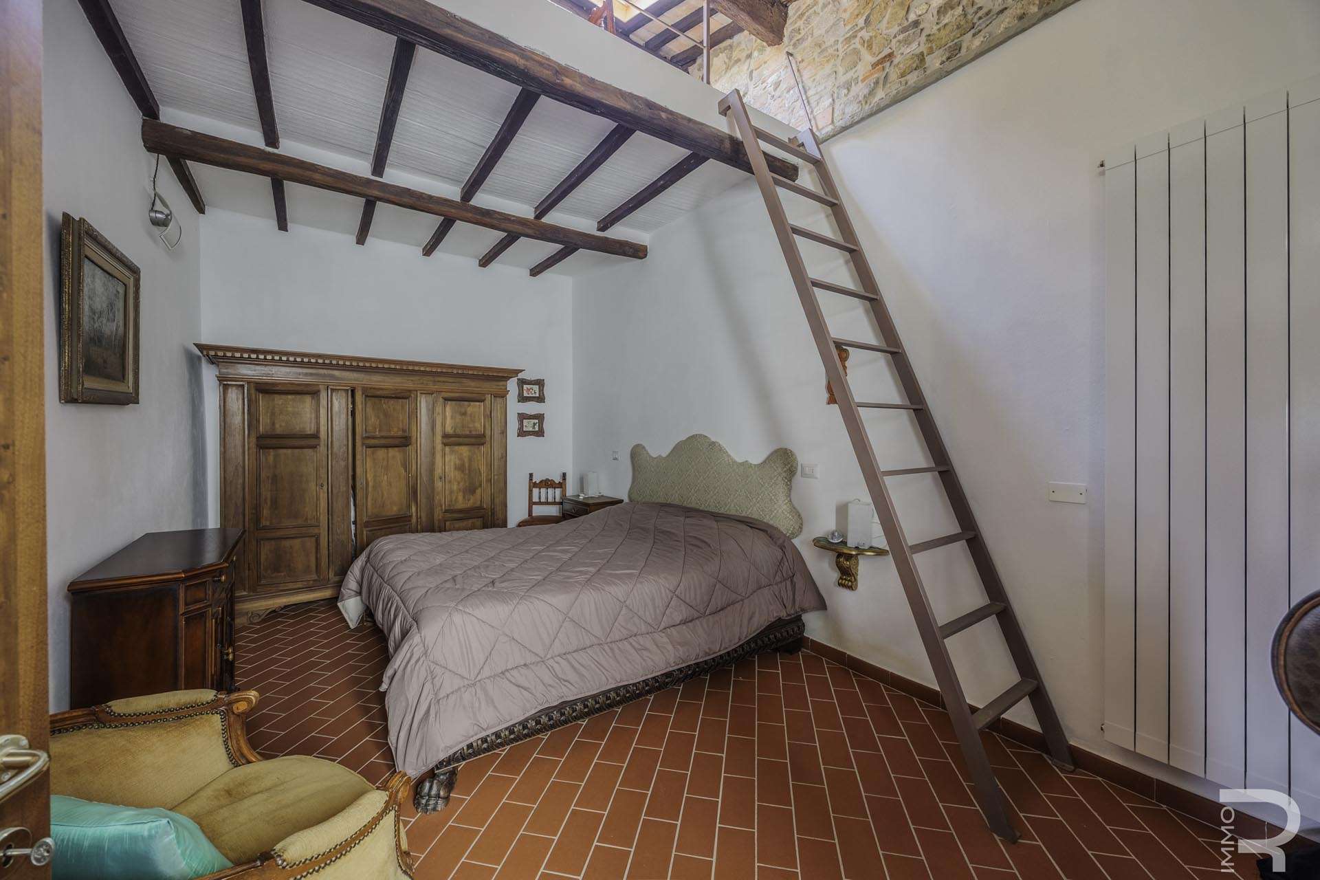 14_At1s0Rs Detached House – Semproniano