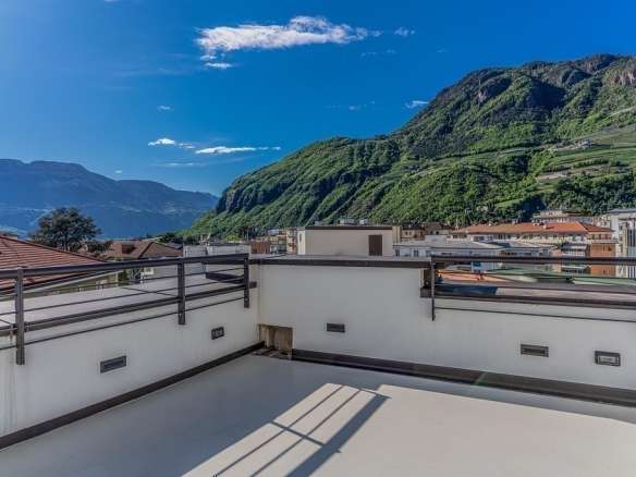 Four Room Apartment – Bolzano-Gries/San Quirino