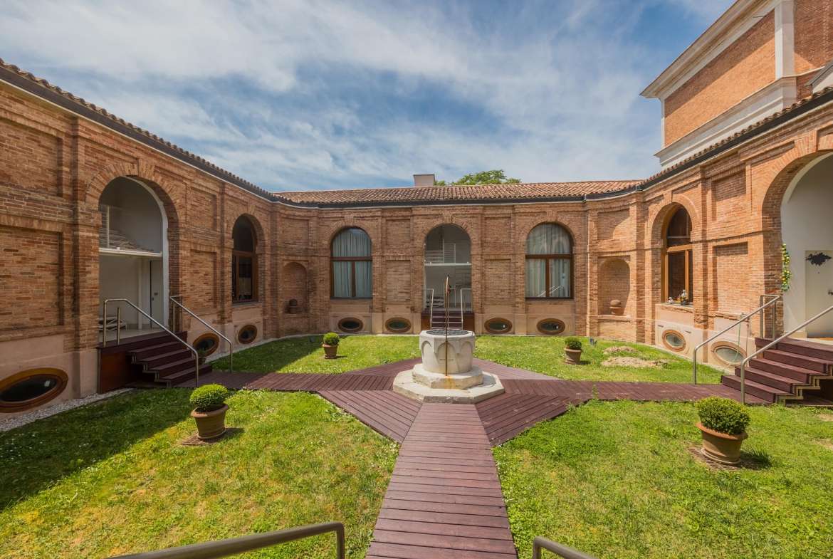 Three Room Apartment – Venice