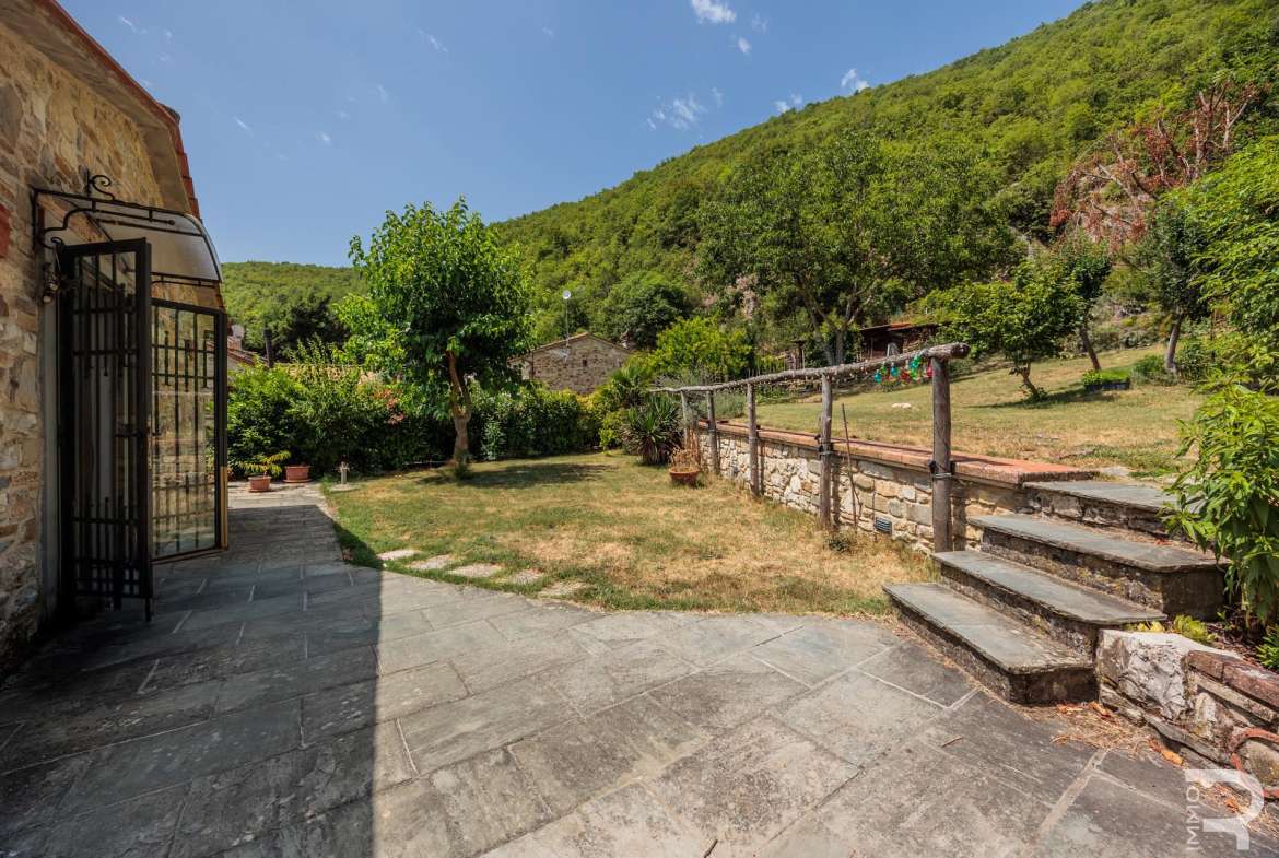 Detached House – Chitignano