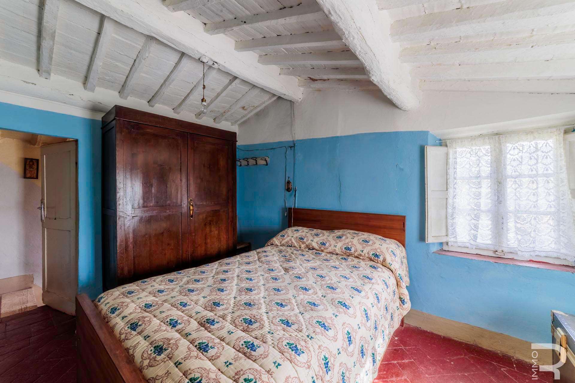 20_2NQbJLD Row house – Camaiore