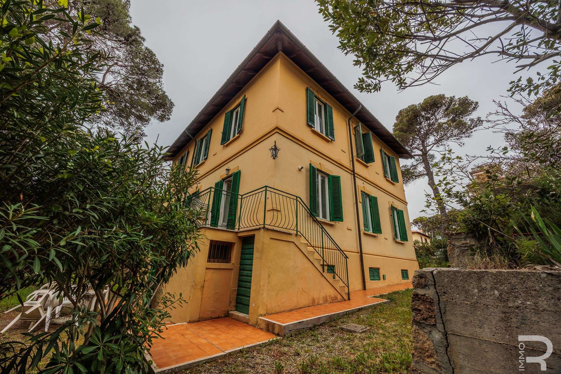 21_JtNUrjh Villa – Livorno