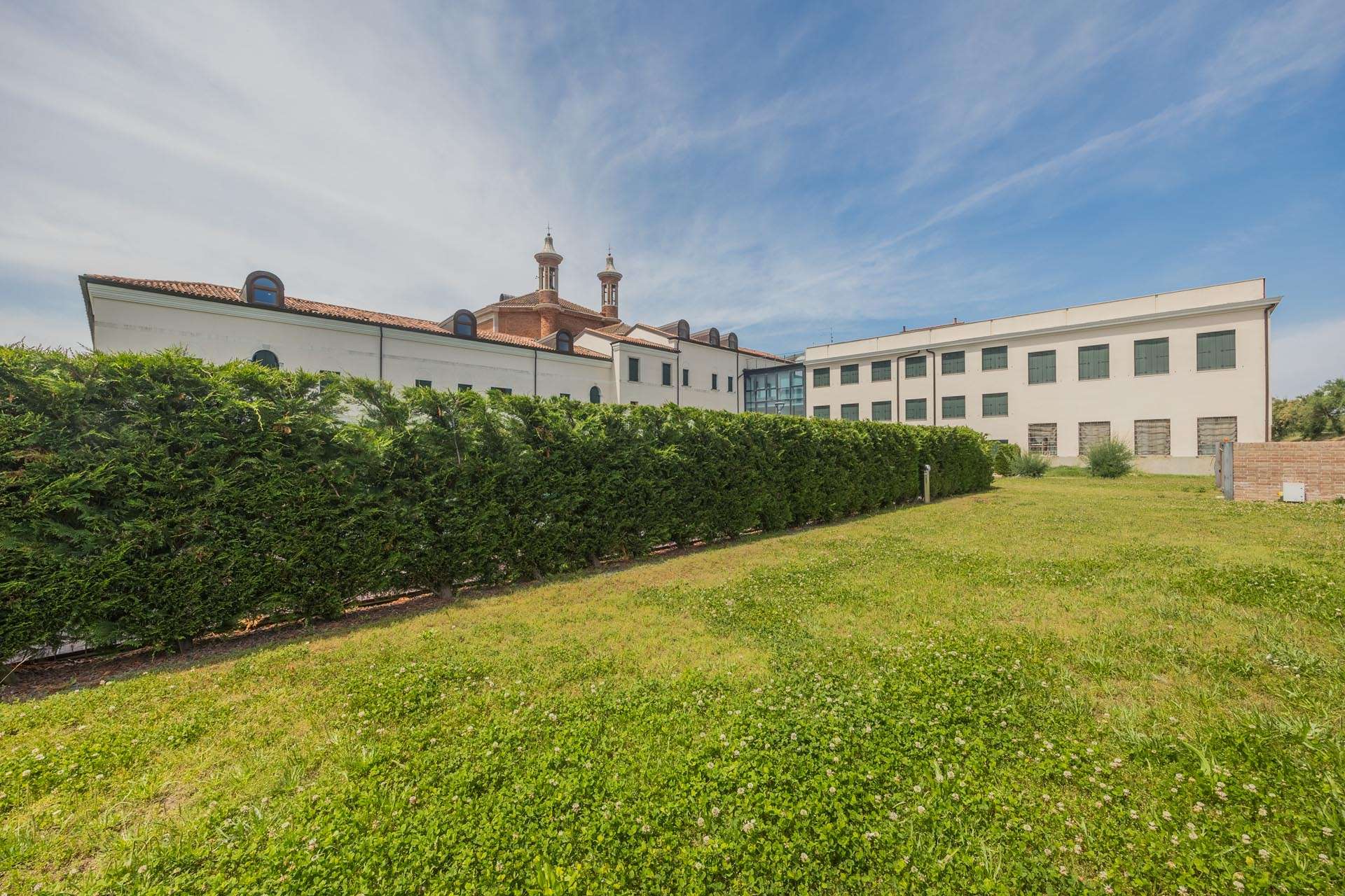 23_F0yrCPa Three Room Apartment – Venice