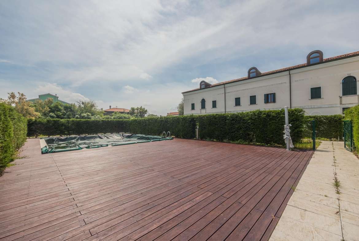 Three Room Apartment – Venice