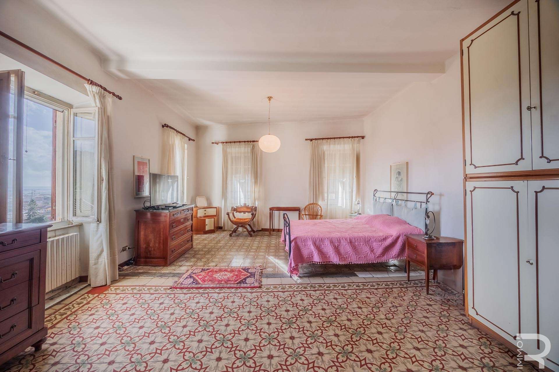 32_Sb6zVEM Villa – Carrara
