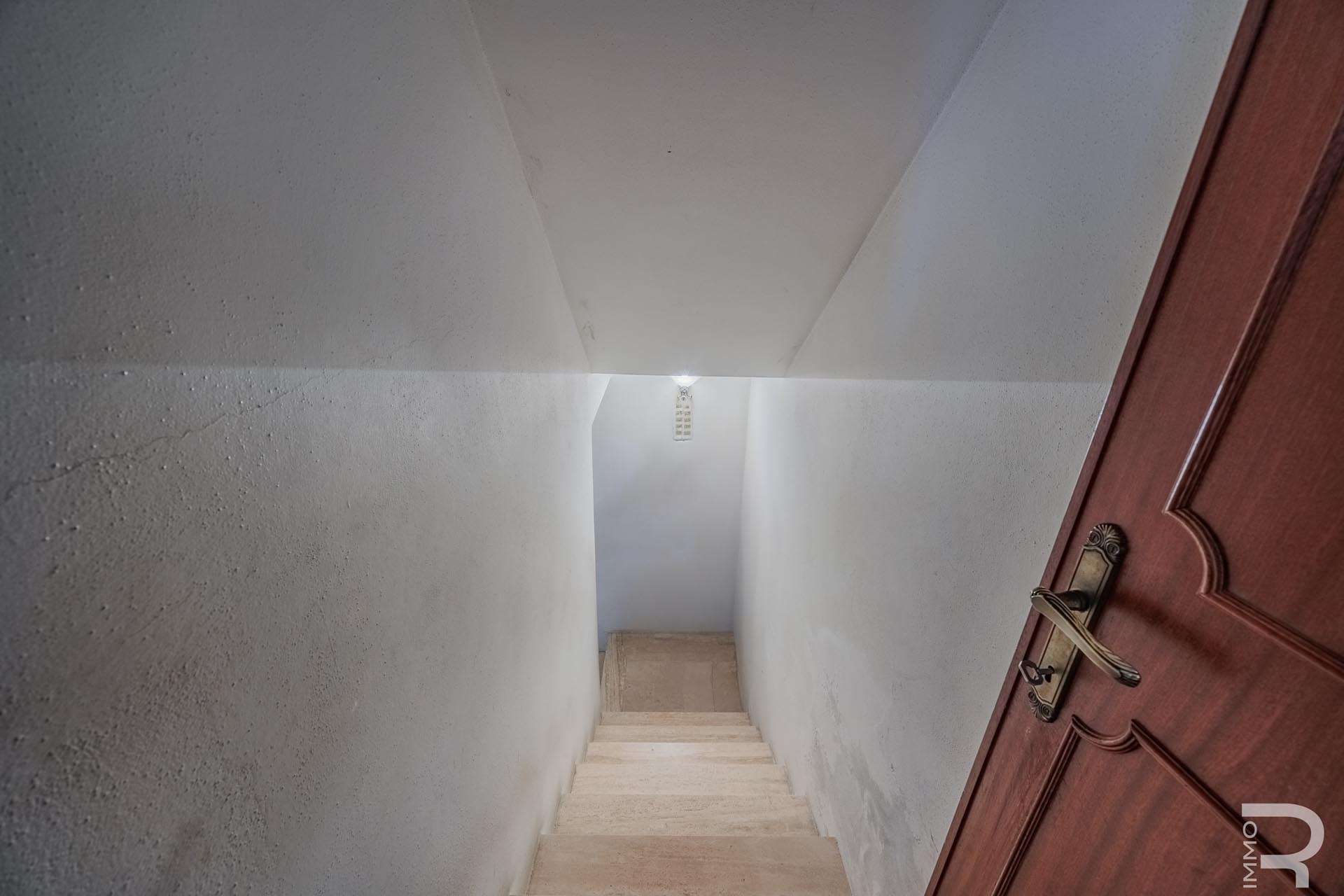 38_oCM0MEz Villa – Barga