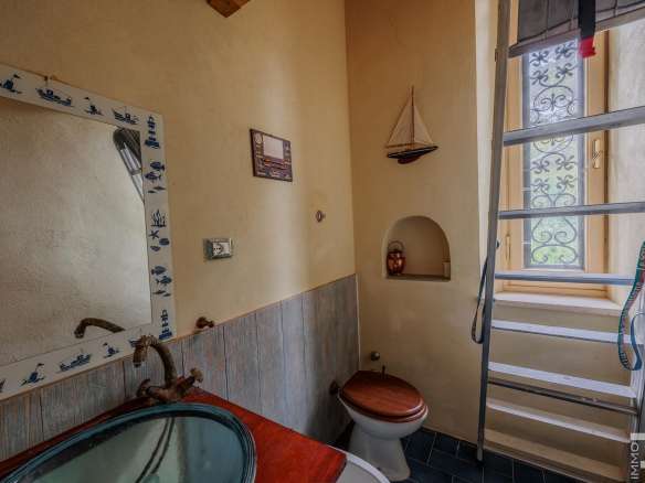 Villa – Livorno